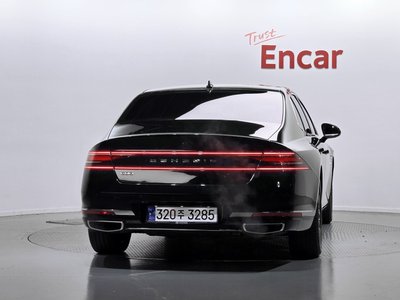 صورة 3 لـ 2022 Genesis G90 (RS4)
