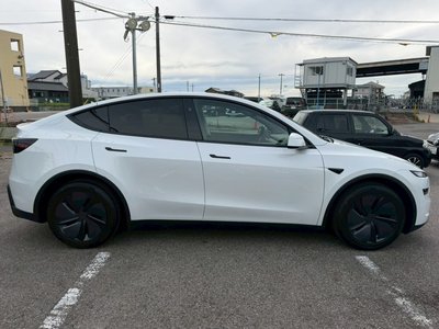 2025 Tesla MODEL Y thumbnail 25