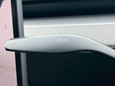 2025 Tesla MODEL Y thumbnail 64