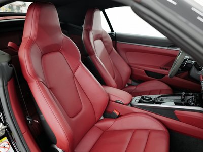 PORSCHE 911 CABRIOLET - 7