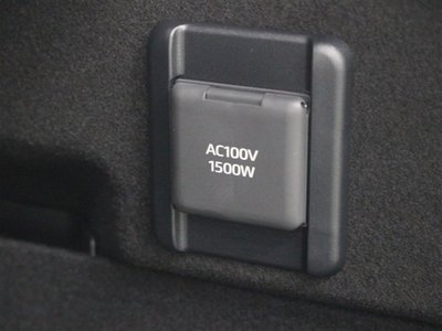 TOYOTA CROWN CROSSOVER - 10