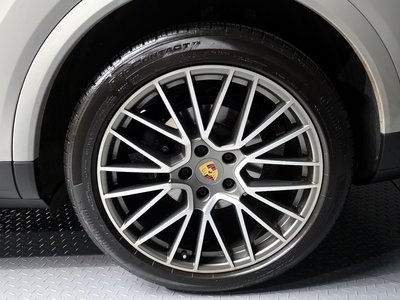 PORSCHE CAYENNE - 6