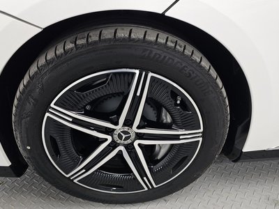 MERCEDES-BENZ EQE - 6