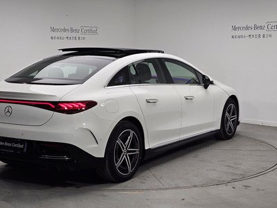 MERCEDES-BENZ EQE - 4