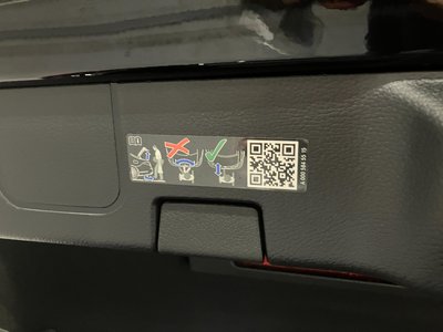 MERCEDES-BENZ CLA - 9