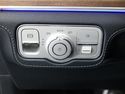 MERCEDES-BENZ GLE - 10