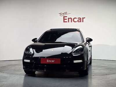 PORSCHE PANAMERA - 2