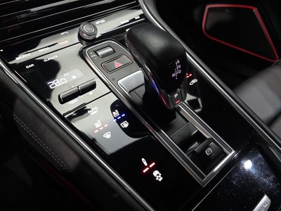 PORSCHE PANAMERA - 9