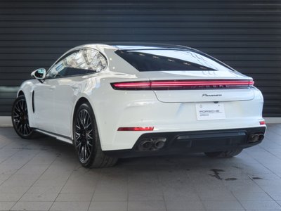 2024 Porsche PANAMERA photo 7