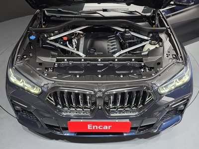 صورة 7 لـ 2021 BMW X6
