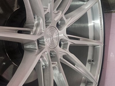 MERCEDES-BENZ CLS - 6