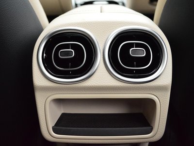 صورة مصغرة 27 لـ 2022 Mercedes-BENZ C-CLASS