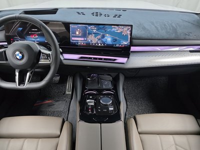 BMW 5 SERIES - 5