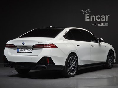 BMW 5 SERIES - 3