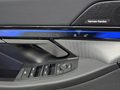 2025 BMW 5 SERIES thumbnail 29