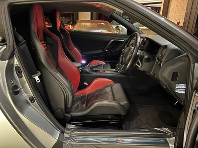 NISSAN GT-R - 7