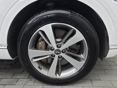 صورة 8 لـ 2023 Genesis GV80