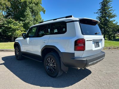 2025 Toyota LAND CRUISER 250 — миниатюра 6