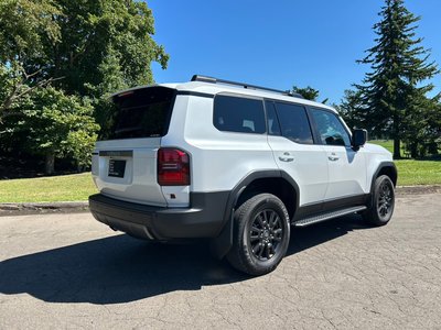 2025 Toyota LAND CRUISER 250 — миниатюра 8