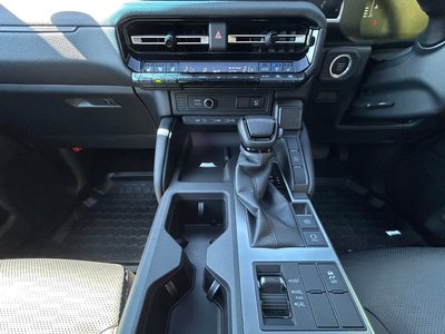 2025 Toyota LAND CRUISER 250 — миниатюра 28