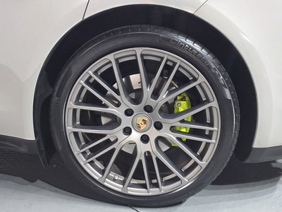 PORSCHE PANAMERA - 6