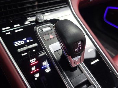 PORSCHE PANAMERA - 9