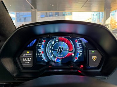 2018 Lamborghini AVENTADOR — миниатюра 16