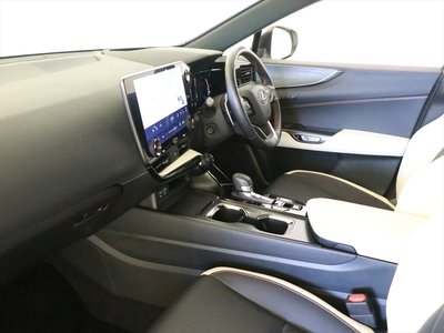 صورة مصغرة 21 لـ 2022 Lexus NX