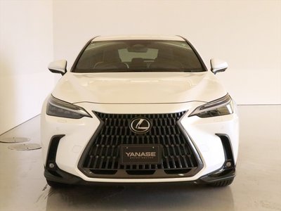 صورة 2 لـ 2022 Lexus NX