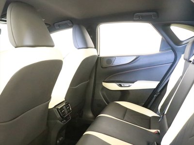 صورة مصغرة 24 لـ 2022 Lexus NX