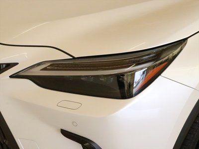 صورة 8 لـ 2022 Lexus NX
