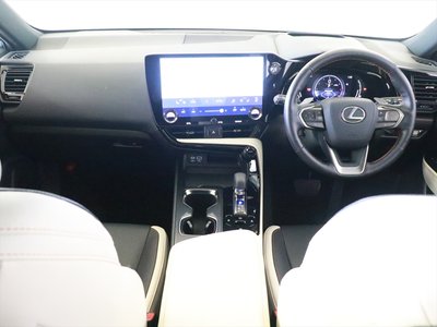 صورة مصغرة 14 لـ 2022 Lexus NX