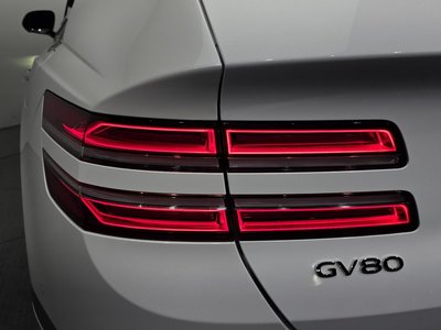 GENESIS GV80 - 10