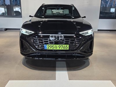 AUDI Q8 E-TRON - 2