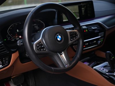 BMW 5 SERIES - 2