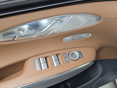 2024 Genesis GV70 — миниатюра 18