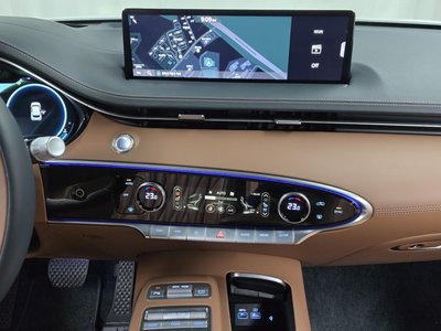 2024 Genesis GV70 — миниатюра 14