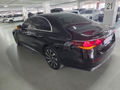 MERCEDES-BENZ E-CLASS - 5