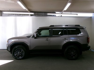 TOYOTA LAND CRUISER 250 - 3