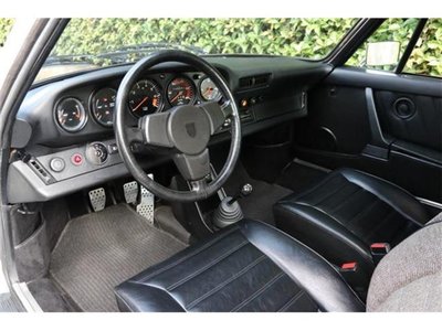 صورة 9 لـ 1982 Porsche 911