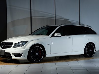2011 Mercedes-BENZ C-CLASS AMG photo 3