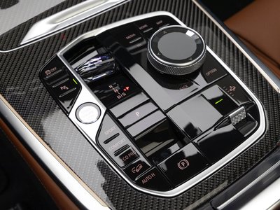 2026 BMW X7 — фото 9
