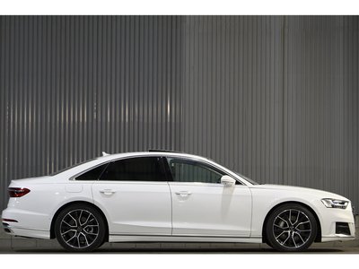 AUDI A8 - 6