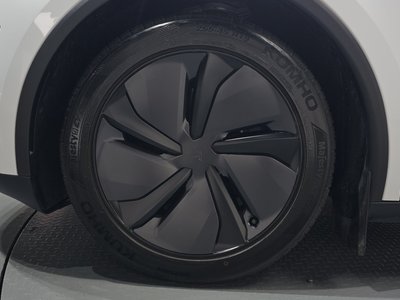 TESLA MODEL Y - 6