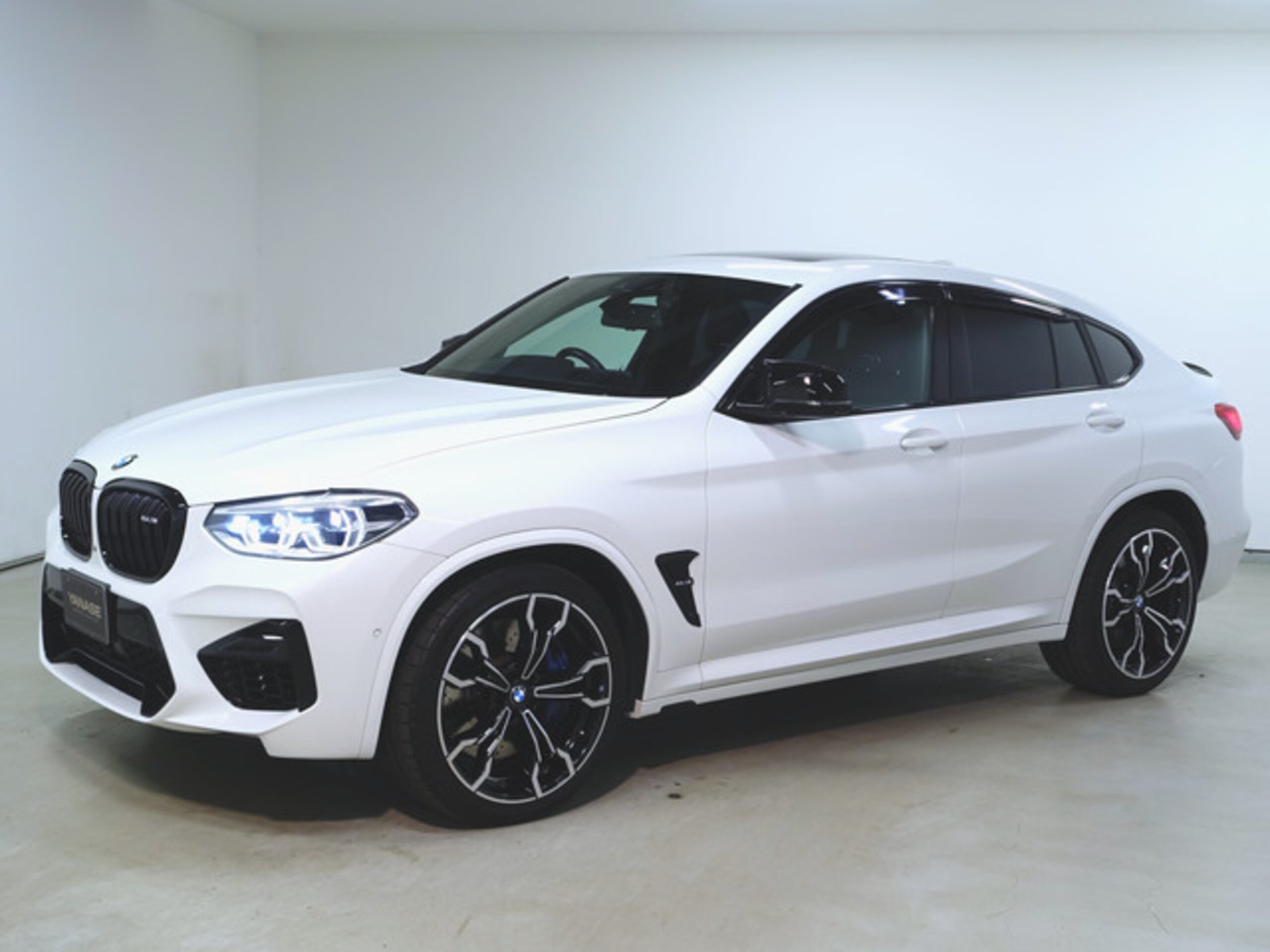 BMW X4 M - View 1