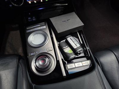 GENESIS G80 (RG3) - 9