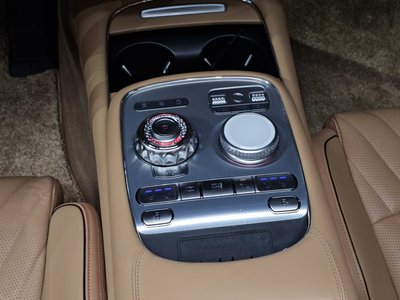 2022 Genesis G90 (RS4) thumbnail 17
