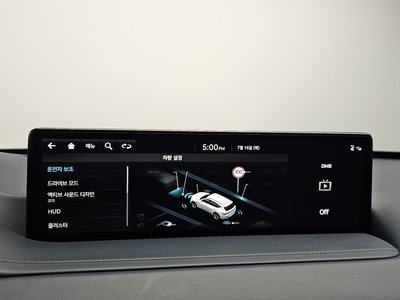 2023 Genesis GV80 — миниатюра 16