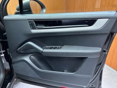 صورة مصغرة 47 لـ 2024 Porsche CAYENNE