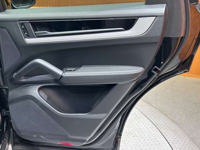 صورة مصغرة 49 لـ 2024 Porsche CAYENNE